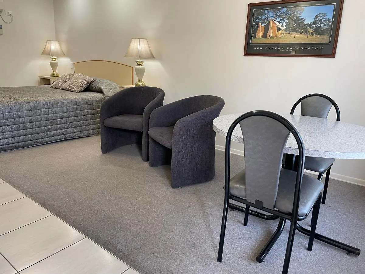 Crows Nest Motel 4*, Crows Nest