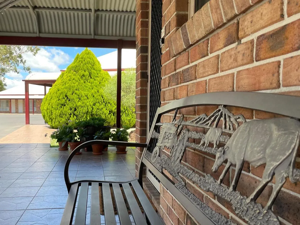 Crows Nest Motel